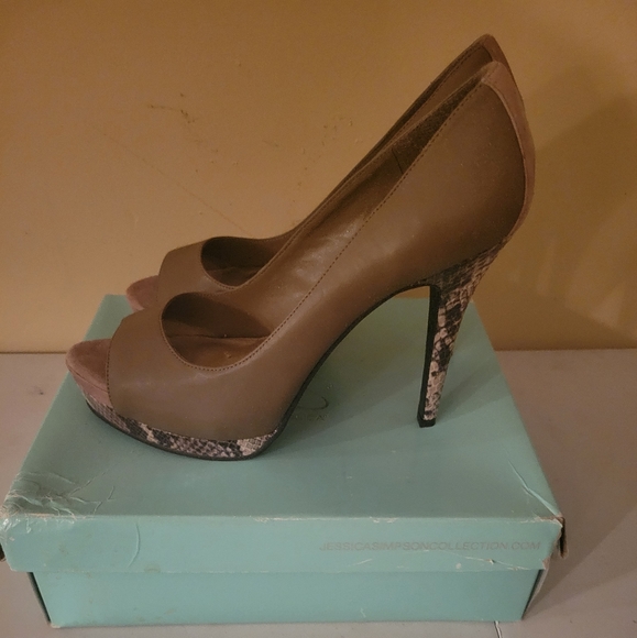 Js by Jessica Simpson heels - Picture 1 of 2